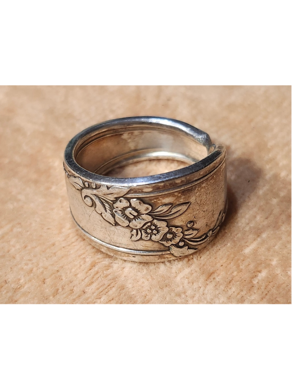 Tudor Plate Silver Plated Size 10½ Ring Silverwear Jewelry